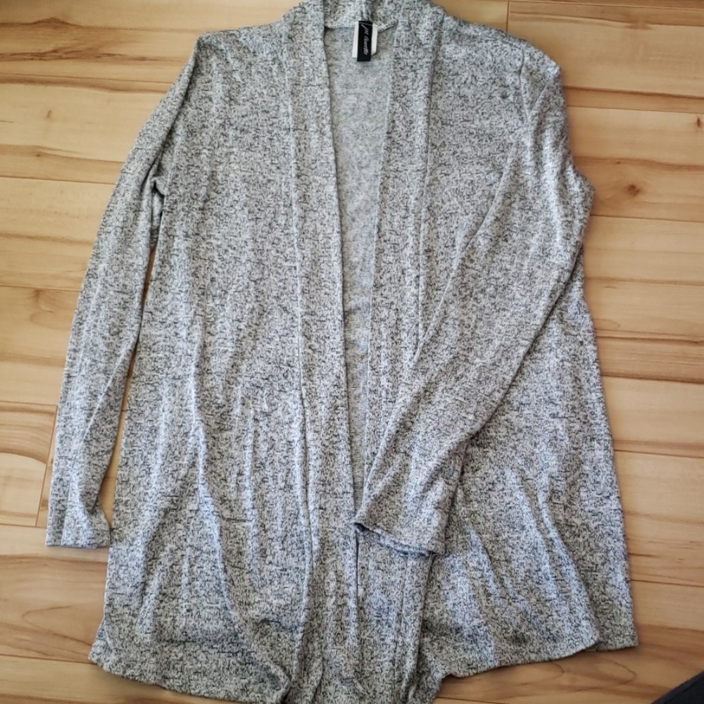 J.M. Fleurette Cardigan, Size L